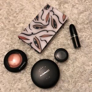 MAC Makeup Bundle